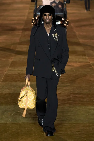 Look 73